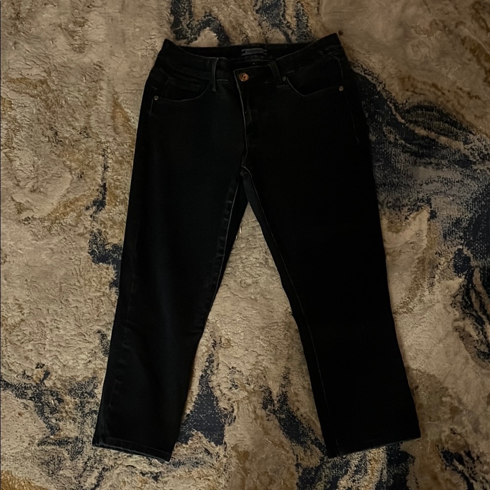 Bandolino Dark Wash Jean Capris